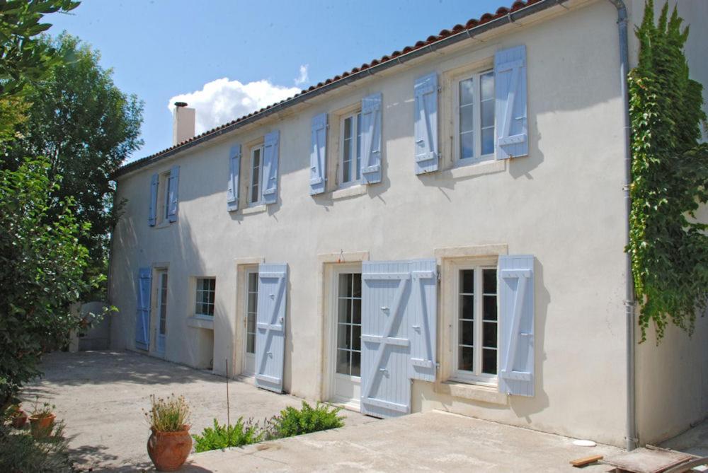 La Tonnelle Fleurie Chambres D'Hotes Sainte-Soulle Exterior photo